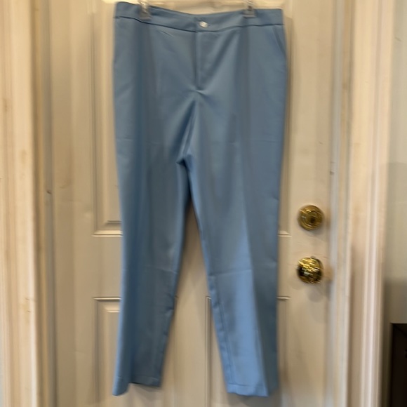 Baby blue suit - Picture 2 of 4